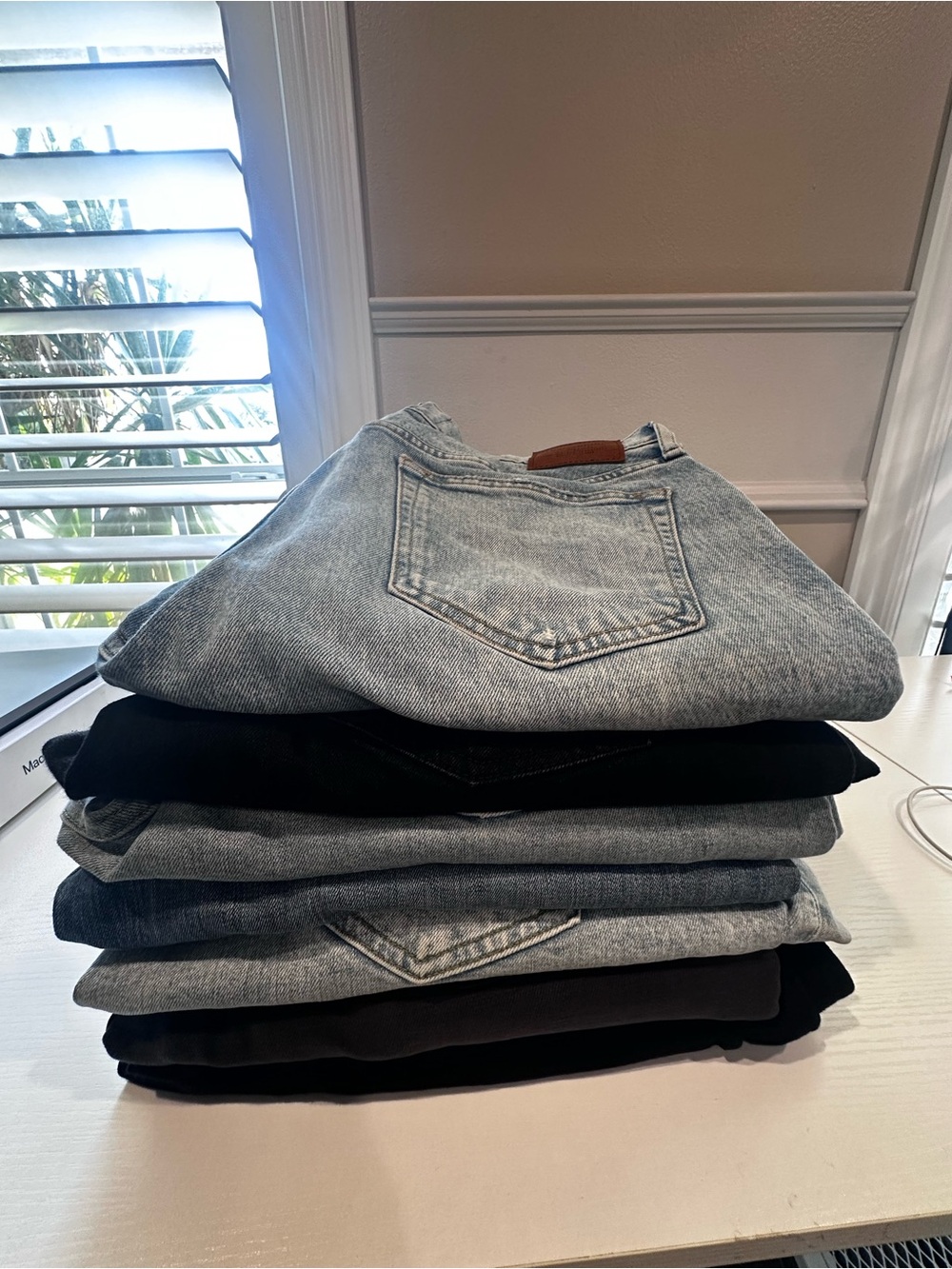 BUNDLE: 7 pairs men’s quality denim